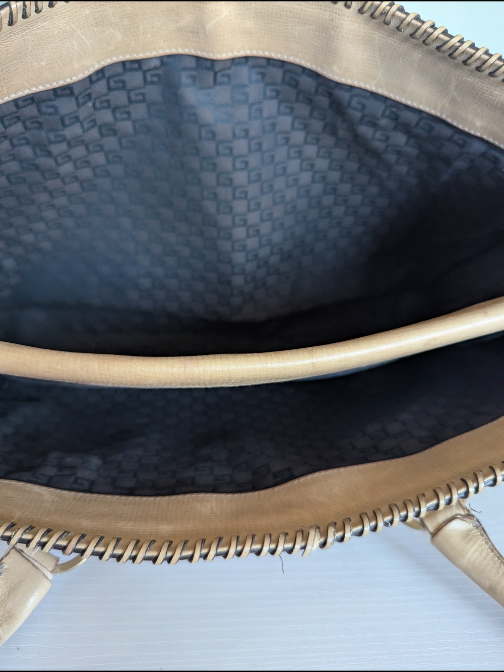 Gucci Beige Leather Whipstitch Tote - Picture 10 of 16